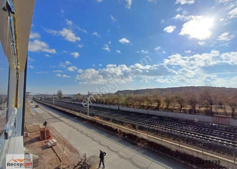 Recep Ümit Emlak'tan Şarhöyük Mah.hatboyu Caddesi Üzerinde Satılık Süper Lux 3+1 Daire