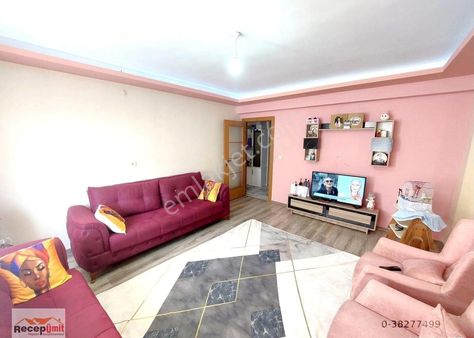 Recep Ümit Emlak'tan Sütlüce Mahallesinde Satılık 3+1 Daire