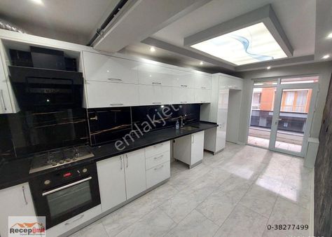 Recep Ümit Emlak'tan Fatih'te Satılık Sıfır Lüx 3+1 Daire