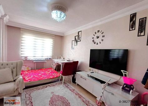 Recep Ümit'ten Ömerağa Mahallesi Büyük Park Karşısında Satılık Geniş Ferah 2+1 Daire