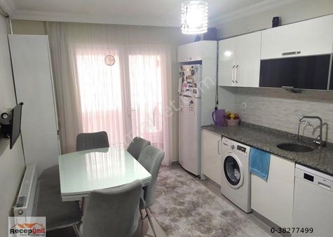 Recep Ümit Emlak'tan Fatih Mahallesinde Satılık Asansörlü 3+1 Lux Daire