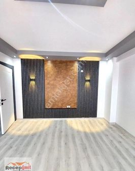 Recep Ümit Emlak'tan Sütlüce Eğitimciler Cd. Yakını Satılık Asansörlü 3+1 Lüx Daire