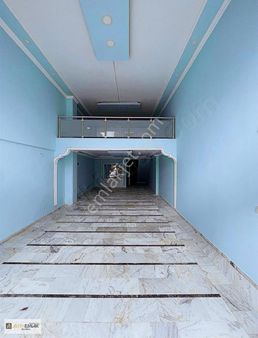 Büyükçekmecede Mükemmel Konumda Dükkan