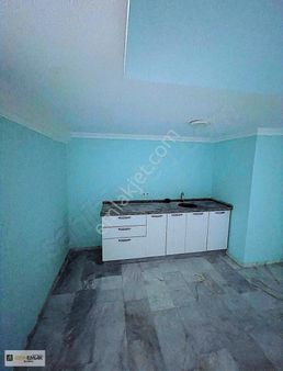 Büyükçekmecede Mükemmel Konumda Dükkan