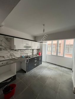 Yeni Mahalle Ordu Caddesi Üzeri Satılık Masrafsız 2+1 Daire