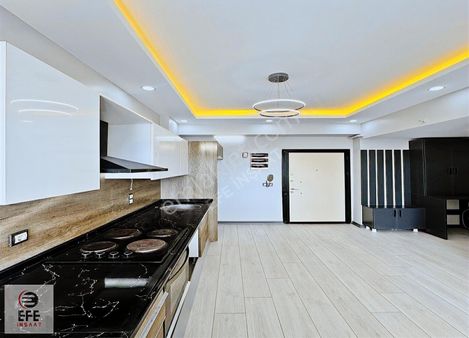 Beylikdüzü Efe'den Site İçinde Güvenlikli 1+1 Kelepir Daire