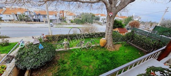 Yenifoçada Deniz Manzaralı Satılık Dubleks