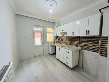 Elisa Gyo// Kocasinan Da 2+1 Ara Kat Güney Cephe Kombili Boş Hemen Oturulur Masrafsız Fırsat Dairesi