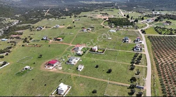 Elektirik Su Mevcut Balova Kardelen De 300 M2 Satılık Arsa