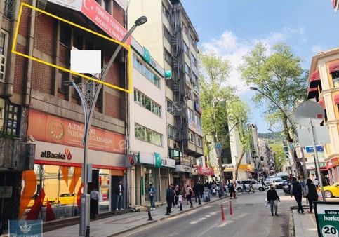 💥izmit Alemdar Caddesine Cepheli 20.000 Tl Kiracılı 145 M2 Net Satılık Arakat Ofis💥