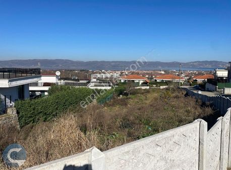 Sapanca Gazipaşa'da Göl Manzaralı İmarlı Satılık Arsa