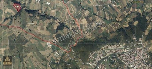 İzmit Yenice'de Gişelere Ve Köye Yakın Satılık Tarla