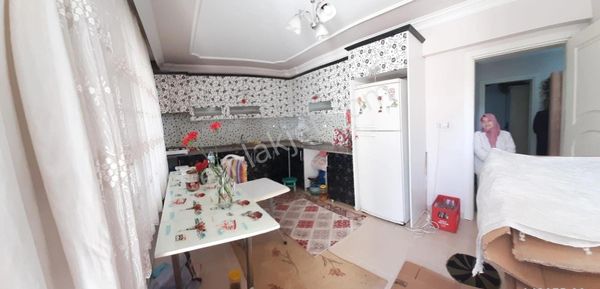 Manisa Akhisar Hürriyet Mah. Satılık 2+1 Daire Dükkan 4.000.000tl