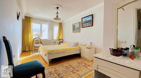 Klasis Mevkii Deniz Manzaralı Satılık 4+2 Villa