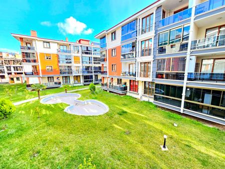 ▶ ▶ Akçay Körfez'den Geniş Kullanımlı Cam Balkonlu Doğalgazlı 1+1 Satılık Daire