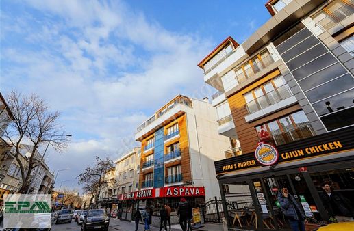 Bahçelievler'de Ön Cephe Kapalı Otopark 4+1 Dublex