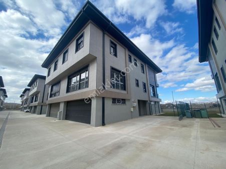 Bess'den Sazova Mah. Site İçerisinde Satılık Lüks 6+1 Villa