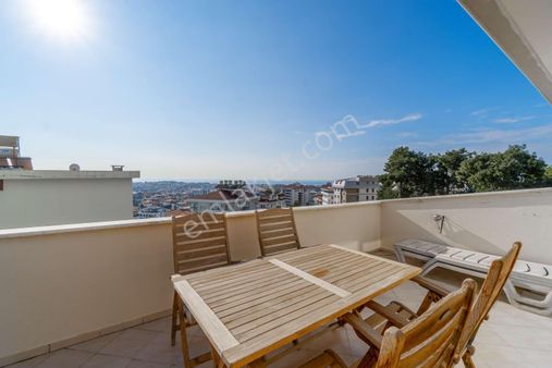 Alanya Cikcilli'de Satılık 3 Yatak Odalı Manzaralı Dublex Daire