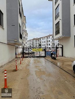 Demirbaş Gayrimenkulden Konuralp Bölgesinde Kiralık 2+1 Daire