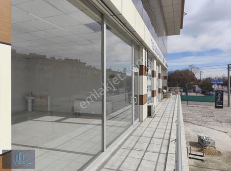 Kosova Mahallesinde İstanbul Yoluna Yakın Dükkanlar (takas Olur)