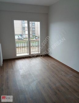 Bolluca Merkezde Sıfır Sitede Fırsat 2+1 Satılık Daire