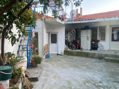Satılık Müstakil Ev Çarşı İçinde