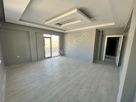 Kutlar'dan Güneykentte Şelalepark Yanı*3+1*son Daire:::!!!