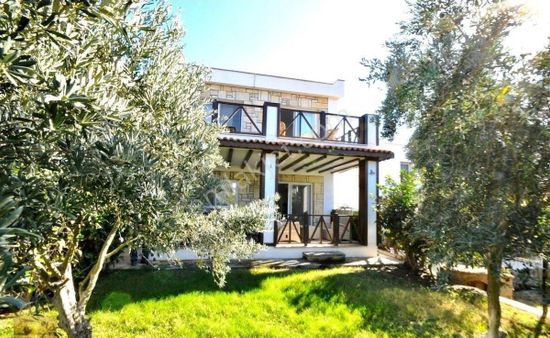 Denize Sıfır Özel Plajlı Site Müstakil Lüks Villa Düz Ayak Bahçeli Taş Ev Akvaryum Koyunda Fırsat