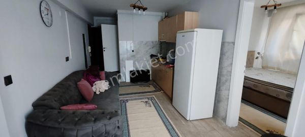 Denizli İncilipınar Mahallesi Vatan Talebe Yurdu Arkası Eşyalı Zemin Apart