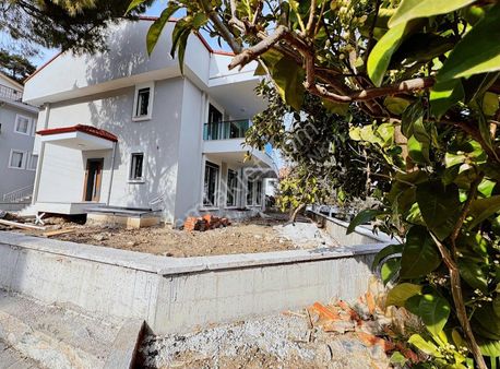 Marmaris Beldibi'nde Doğa Manzaralı 3+1 Sıfır Dublex Daire