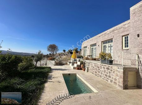 Çanakkale Ayvacık Tabaklar Köyünde Muhteşem Taş Villa..