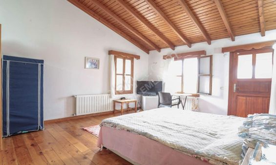 Viga Emlak'tan Kaş Çukurbağ Köyünde Bahçeli Müstakil Taş Ev