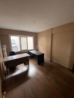Ares Gayrımenkul Den Bos Satılık 15 M2 Ofıs Yatırımlık Anacadde