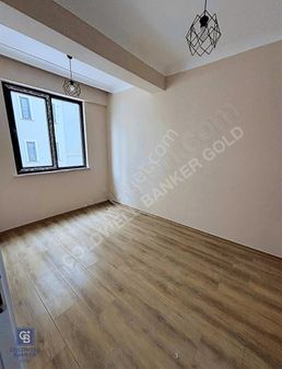 Cb Gold'dan Üniversite Civarı Satılık Geniş 1+1 Daire