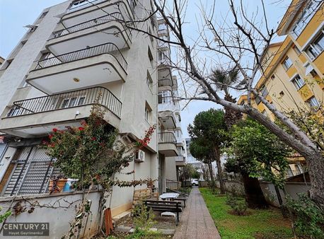 Gaziemir Atıfbey Mh.arakat Önü Açık Satılık 3+1 Daire