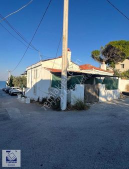 İskele Mahallesinde Denize 50 Metre Satılık Müstakil Ev