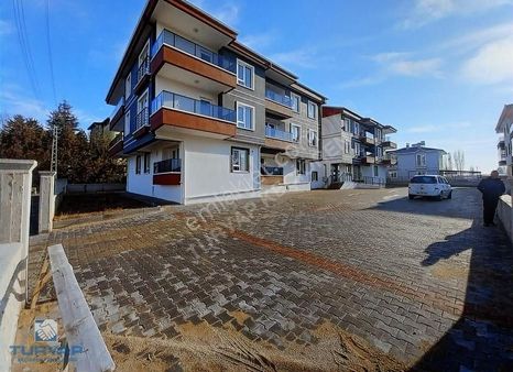 Keçiören Turyaptan Çubukta Esanbağ Mah. Havalanı Cephe 1+1