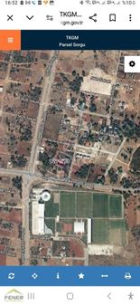 Yeşilbayırda Güzel Konumda Ruhsatı Hazır Villa Arsası