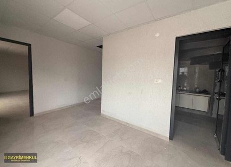 Başiskele Kullar'da Satılık Depo