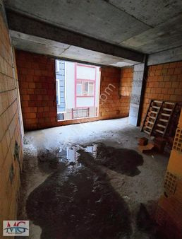 M.a.y Group'tan Cuma Pazarında Sıfır 2+1 1.kat Daireler