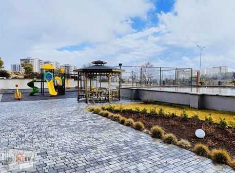 Yamaçtepe Mahallesinde 4.5+1 Ultra Lüx Satılık Daire