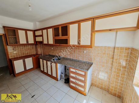 Alanya Kleopatra Plajı Üstünde Hacımehmetli Mah. 3 Oda 1 Salon