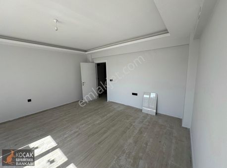 Topkapı Bölgesinde 2+1 Giriş Katı Sıfır Daire