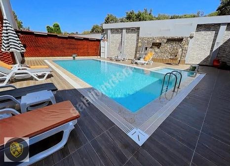 Şenbağlar'dan Özdere'de Havuzlu Ve Deniz Manzaralı 1+1 Daire