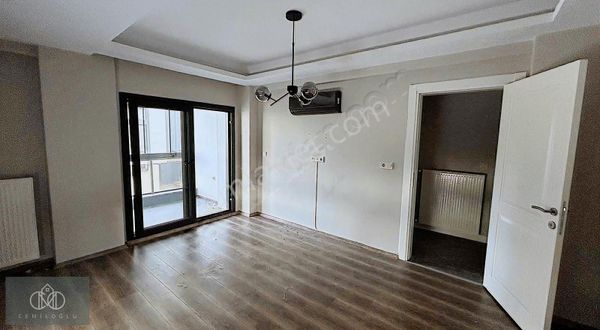 İzmir Torbalı Ertuğrul Mahallesinde Satılık 4+1 Lüks Daire
