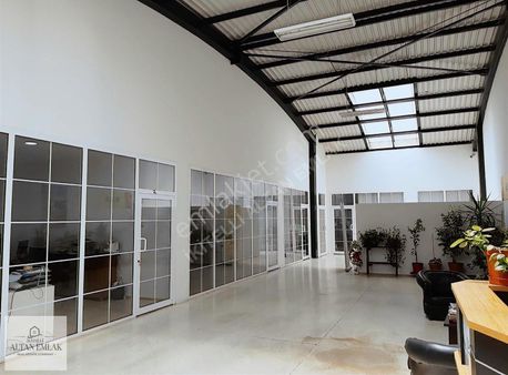 İkitelli Osb İpkas Sanayi Sitesinde 900 M2 İşyeri