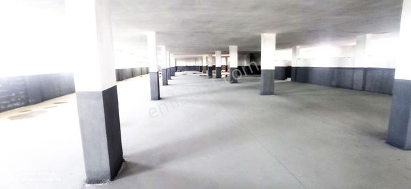 Zorlu Gayrimenkul'den Güzelevler Mah'de 1200m2 Kiralık Depo