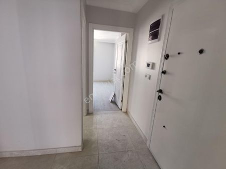 Sıfır Daire,yerden Isıtma,ısı Ve Ses Yalıtımlı,denizköşklerde 2+1,80m2.