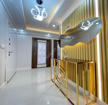 Metrobüse Yakın Geniş M2 Krediye Uygun 2+1 Satılık Daire