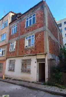 Samsun İlkadım Ulugazi De 3 Katlı Bina Ve Yanında 100 M2 Boş Arsa